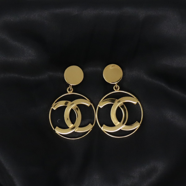 CHANEL Rare 1980s vintage Chanel logo earrings