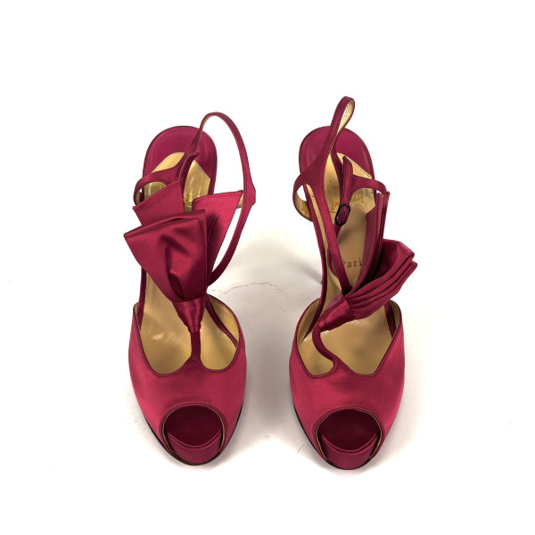 Christian Louboutin Cloth Peeptoe Pink Heel