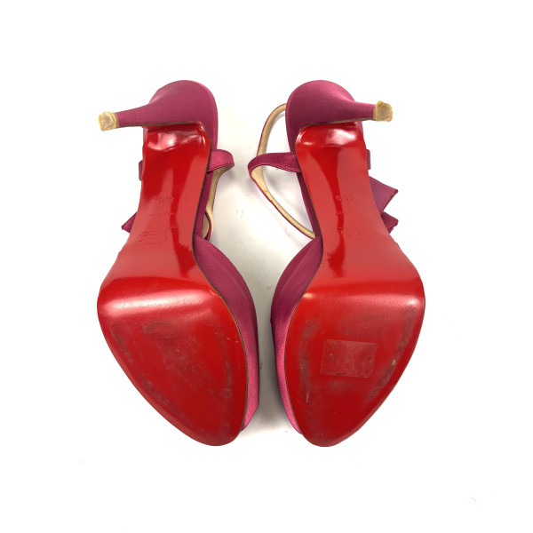 Christian Louboutin Cloth Peeptoe Pink Heel