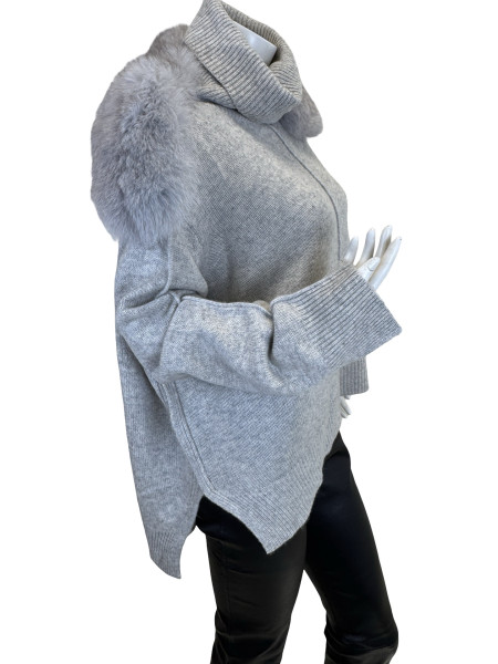 MAX & MOI Cashmere Lounge Set with Fur Collar