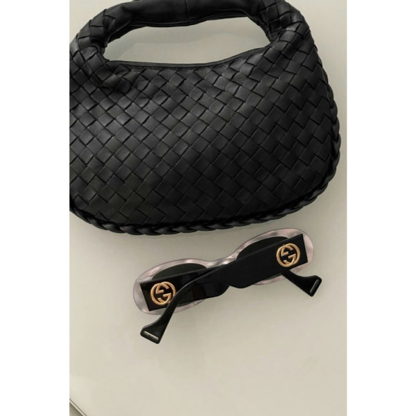 Gucci Gucci Oval Sunglasses