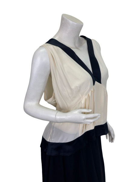 CHANEL V-Neck White Blouse