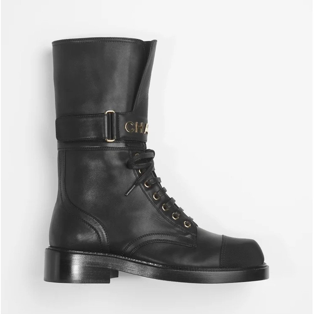 CHANEL Fall-Winter 21/22 Lace Up Boots
