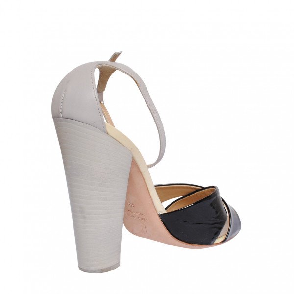 Giuseppe Zanotti Two-Toned Block Heel Pumps