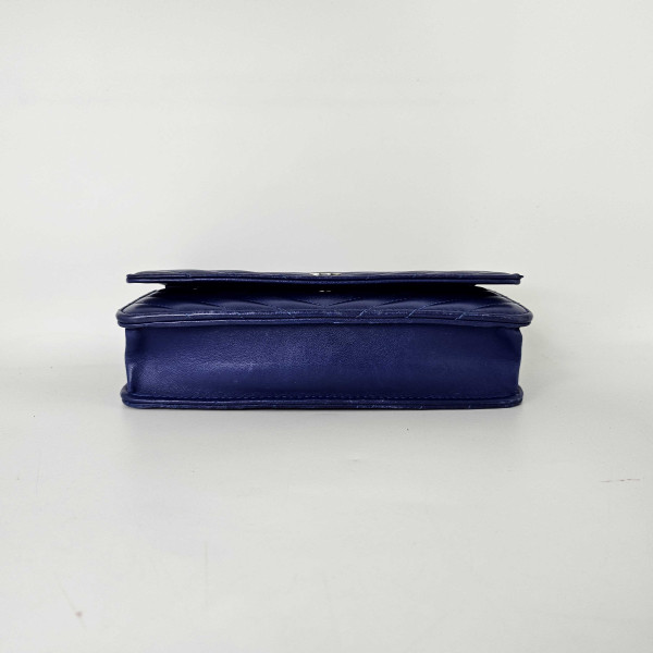 CHANEL Chevron Wallet on Chain in Cobalt Blue Lambskin Leather 2017 - 2018