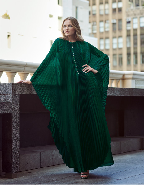 Sem Sem Satin Plissé<br>
Kaftan with Crystal Buttons Green