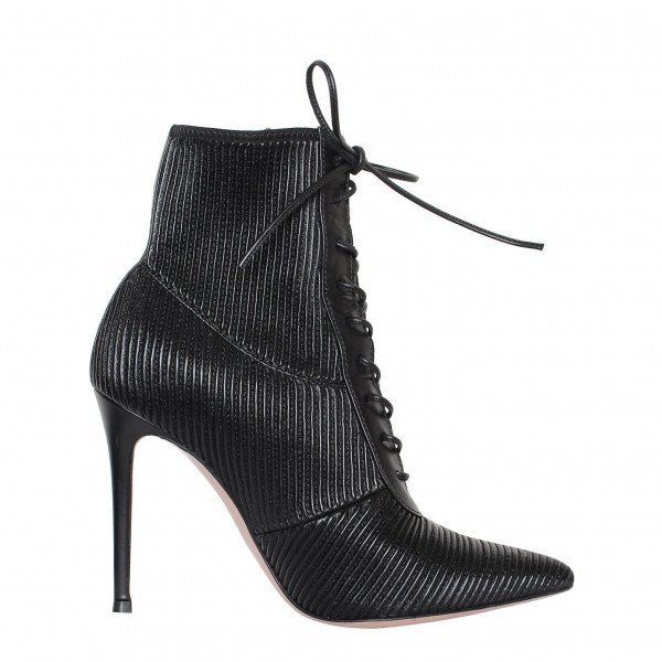 Gianvito rossi lace booties discount