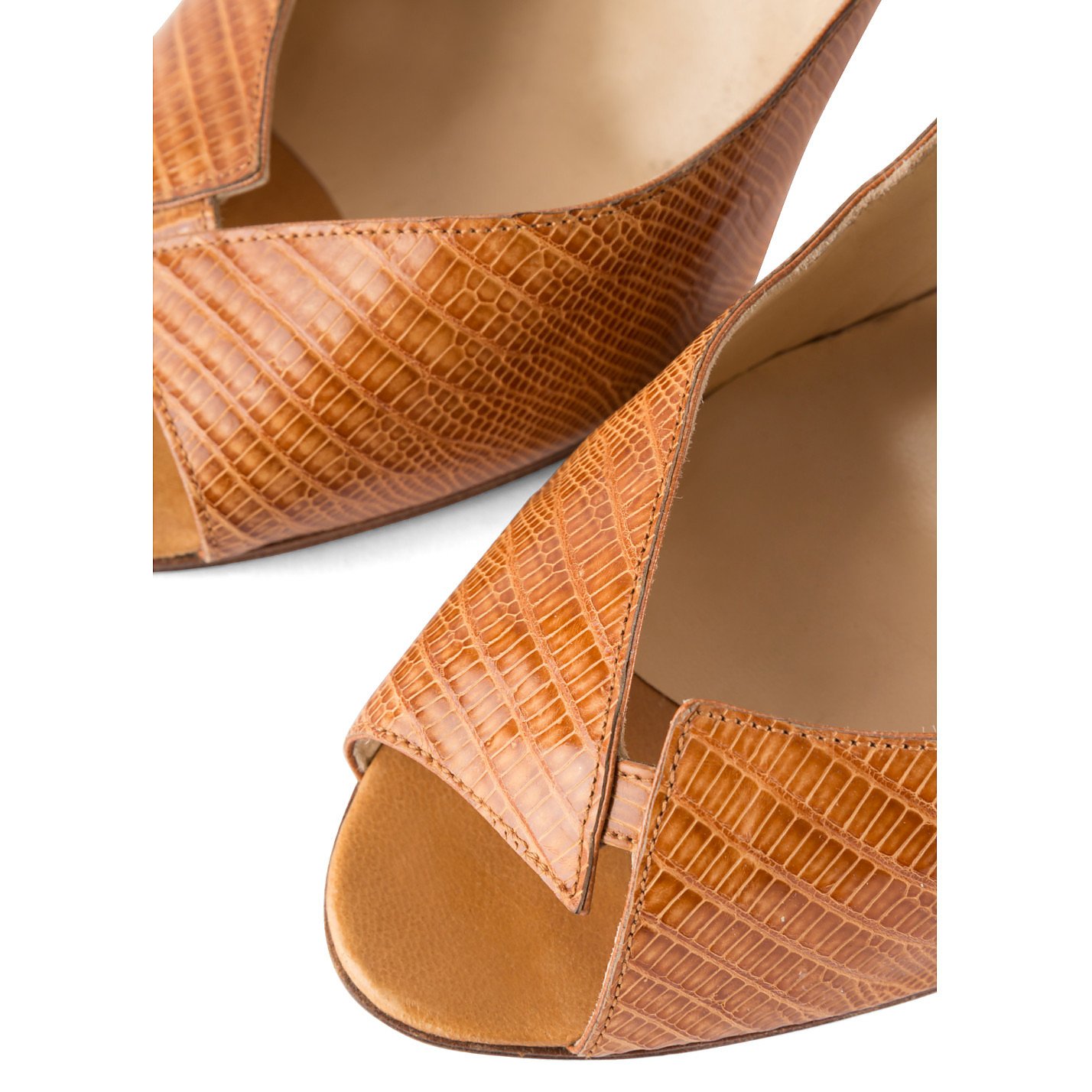 manolo blahnik snakeskin pumps