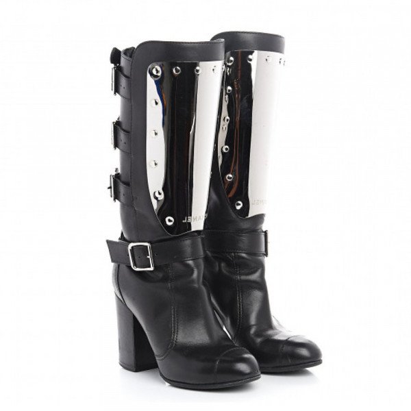 Metal top plated boots