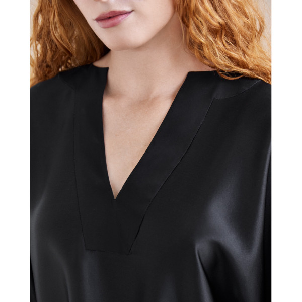 Issoir The Gia Silk Kaftan Top - Black