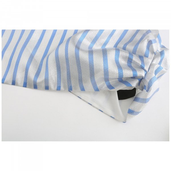 Paper London Tehea Top In Stealing Kisses