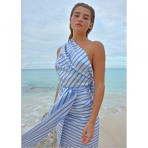 Paper London Tehea Top In Stealing Kisses