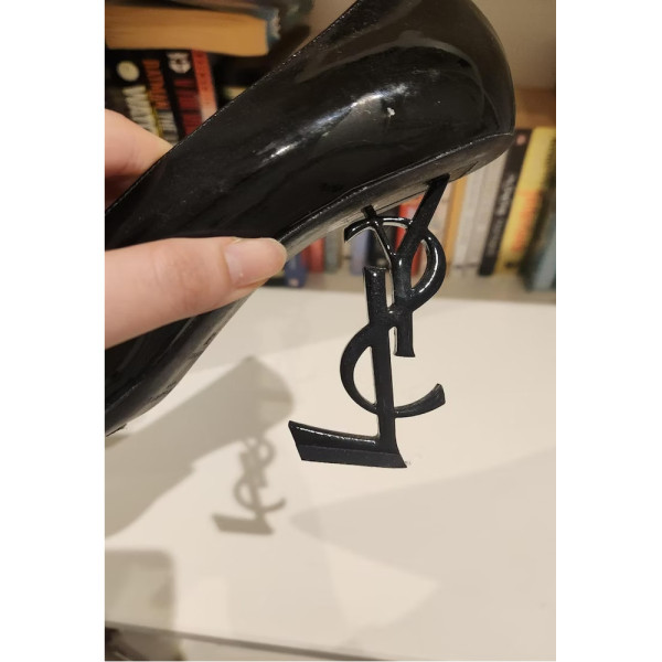 Yves Saint Laurent Patent Logo Heel Pumps