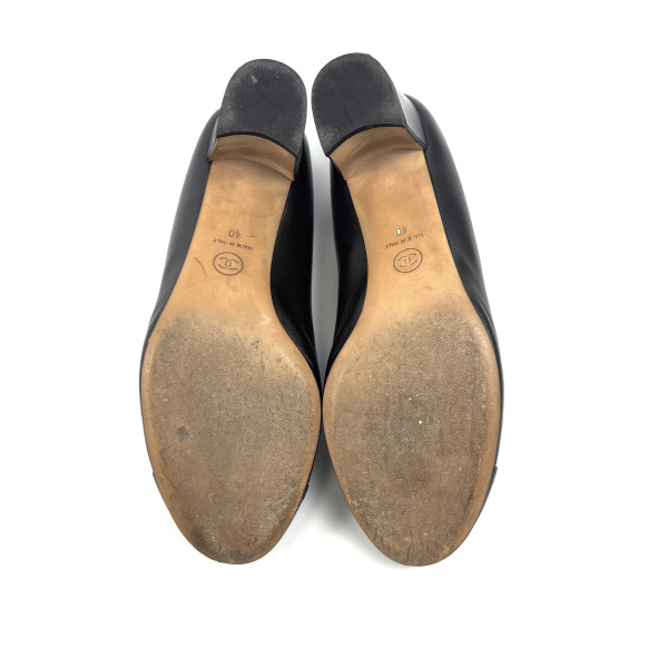 CHANEL Leather Camellia Pumps