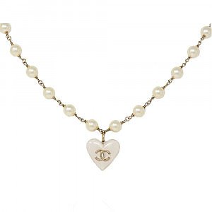 Rent Buy CHANEL Heart Pendant Necklace