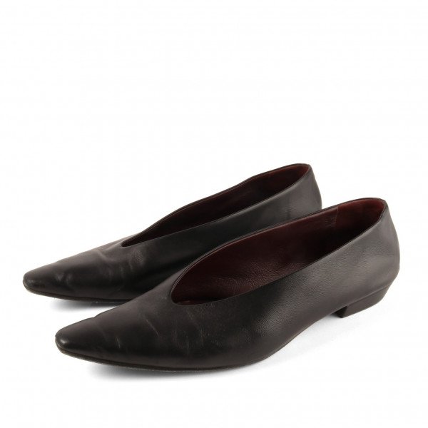 Bottega Veneta High-Vamp Leather Flats