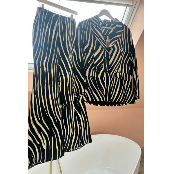 Nocturne Nocturne Zebra Linen Suit