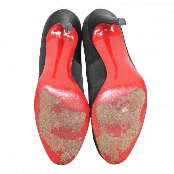 Christian Louboutin Fifetish 100 Pumps