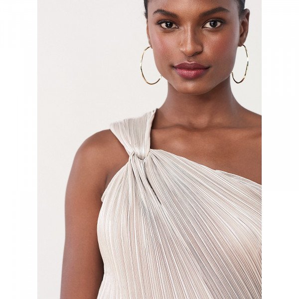 Diane von Furstenberg Lucielle Chiffon One-Shoulder Gown