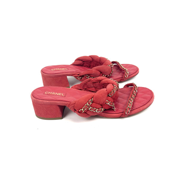 CHANEL Quilted Braided Slide Sandals with Chain Detail
