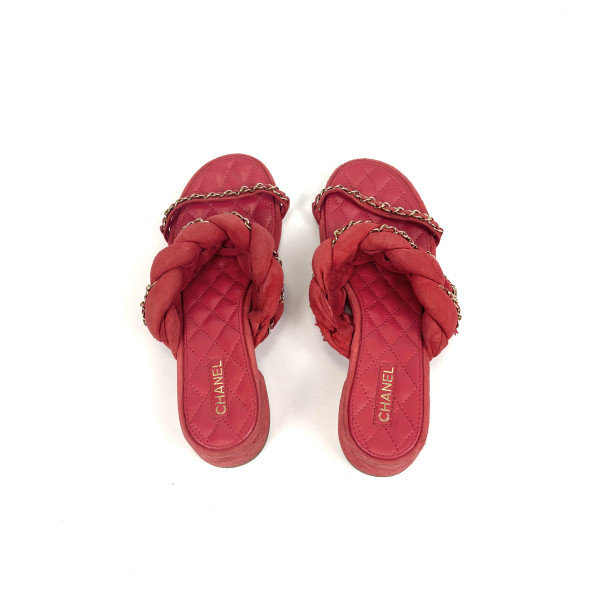 CHANEL Quilted Braided Slide Sandals with Chain Detail