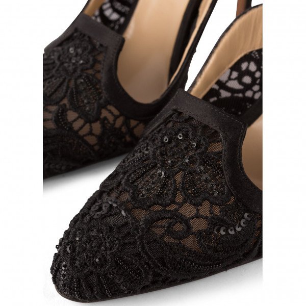 Oscar De La Renta Madrilena Lace Pump