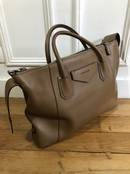 Taupe leather tote bag on sale