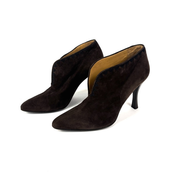 HERMÈS Chocolate Suede Rumba Ankle Boots
