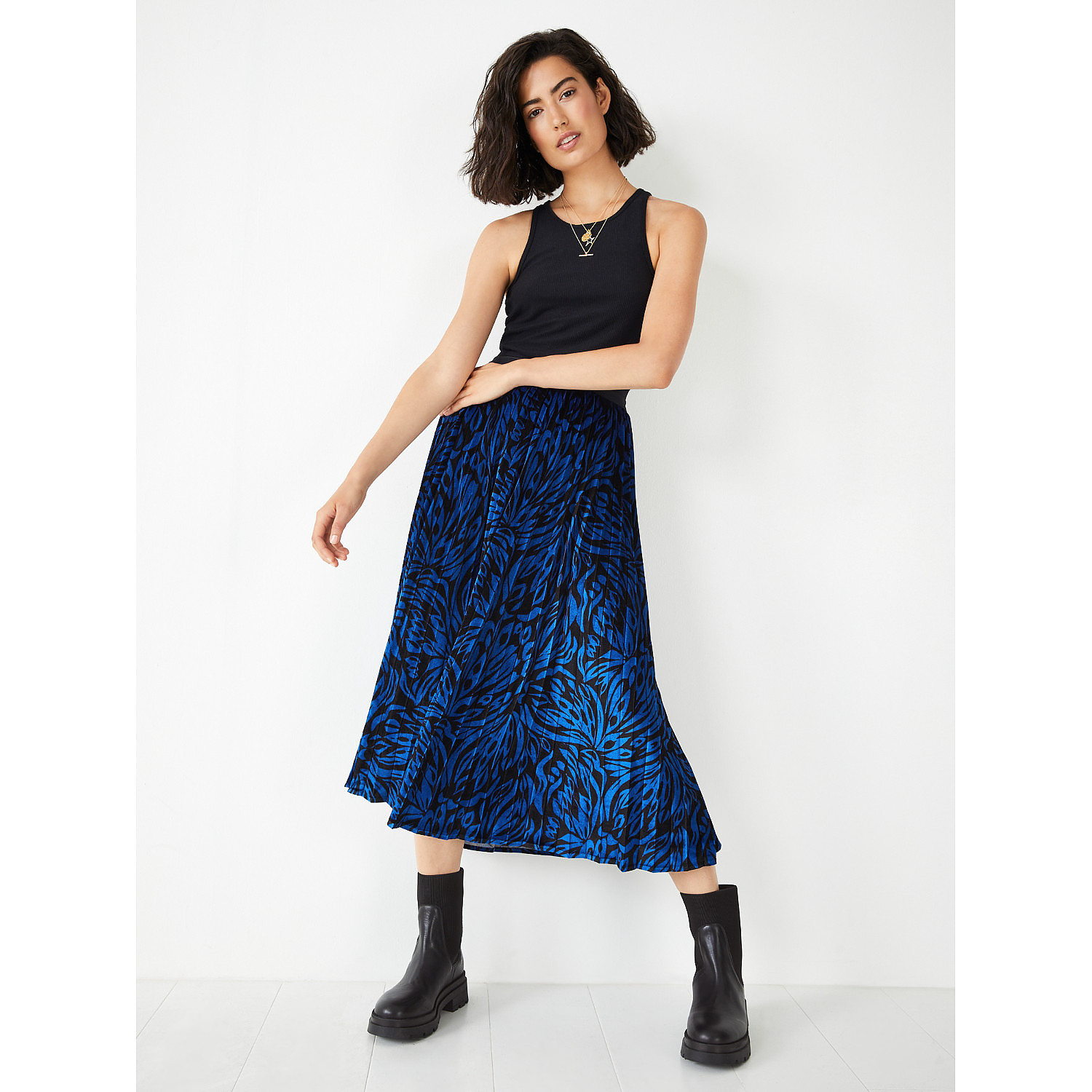Hush Thea Pleated Velour Skirt