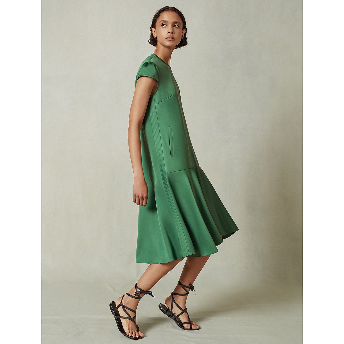 place to hem dress near me