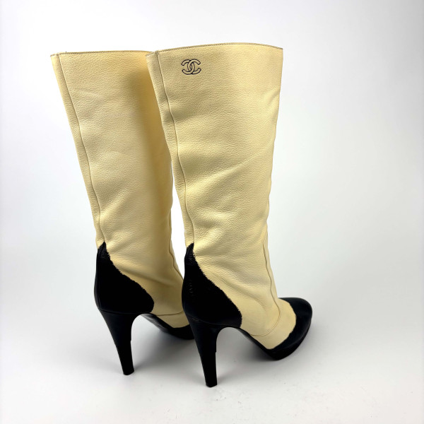 CHANEL Blizzard Heeled Boots