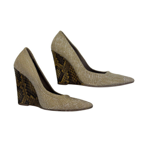 Burberry Burberry Prorsum Pumps with Snake Skin Wedge