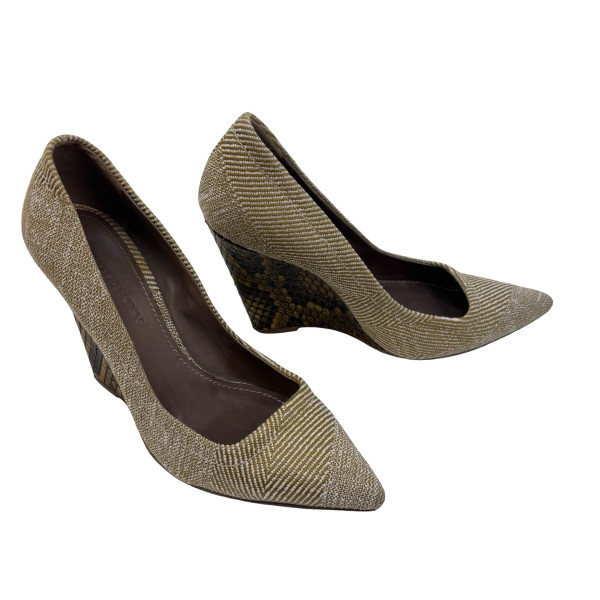 Burberry Burberry Prorsum Pumps with Snake Skin Wedge