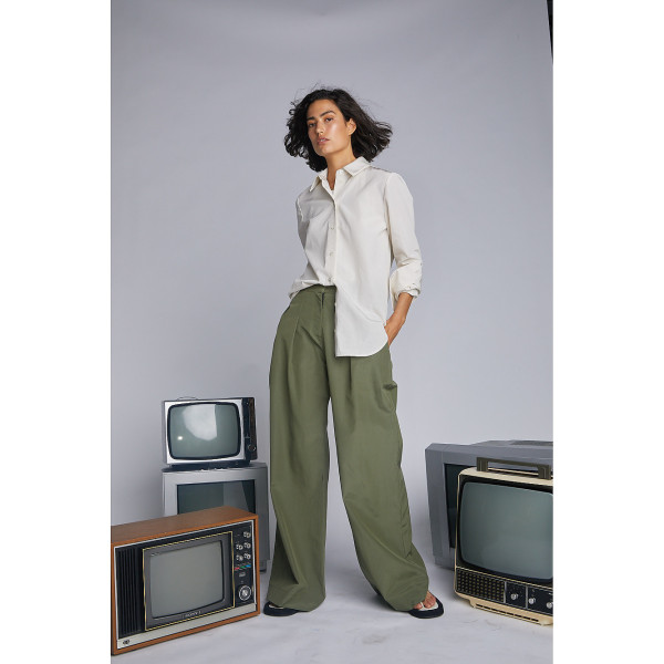 Serena Bute The Bute Trouser - Chive Green Cupro Cotton