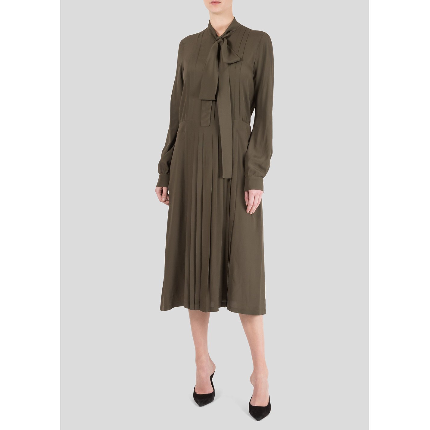 No.21 Pleated Pussy Bow Dress