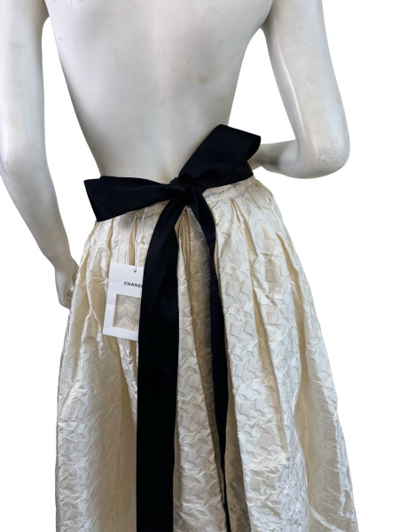 CHANEL Maxi A-line Ivory Belted Skirt