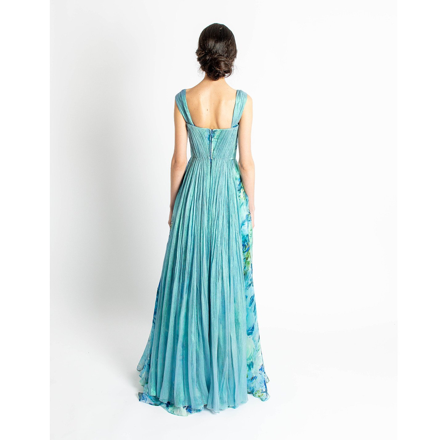 LaMetamorphose Saphire Floral Sleeveless Gown