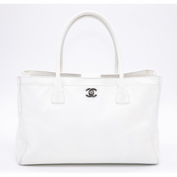 Rent Buy CHANEL Jelly Tote Logo Bag