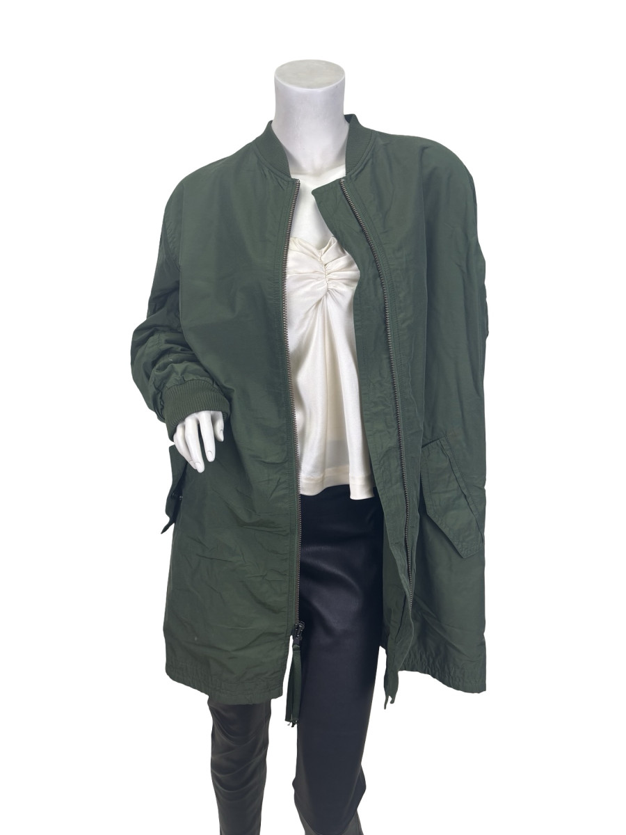 Vince Lightweight Bomber Jacket in Army Green