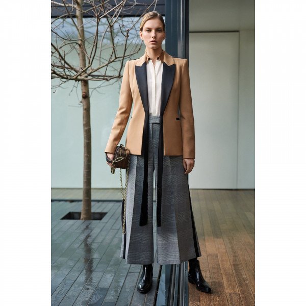Amanda Wakeley Satin-Trimmed Belted Blazer