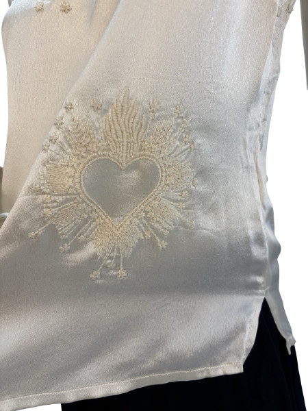 CHANEL Sleeveless Heart Embroidered Top in White