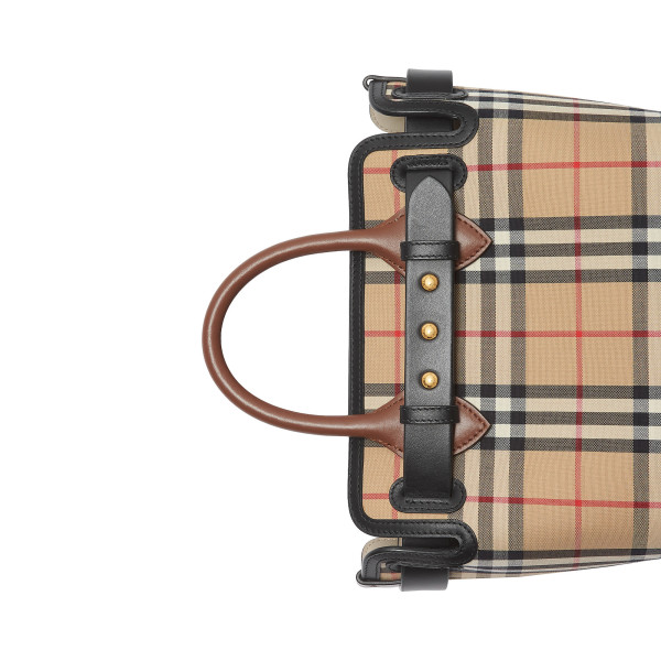 Burberry bag belt hotsell