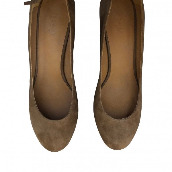Rent Buy Sezane Valentina Suede Pumps MY WARDROBE HQ