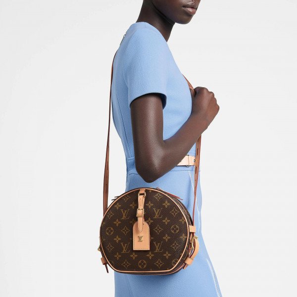 Louis vuitton round crossbody bag outlet