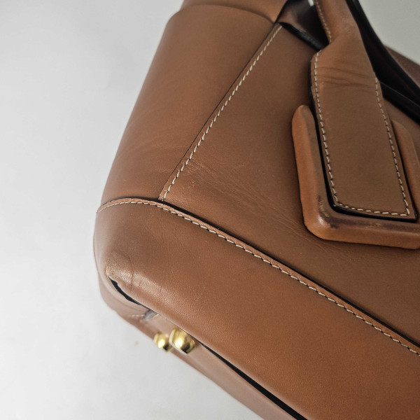 Bottega Veneta Arco Large Intrecciato Leather Tote Bag in Wood
