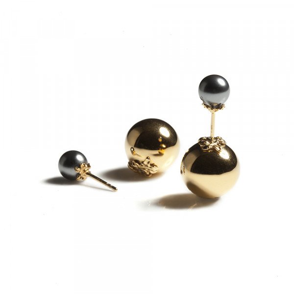 Kasun Gold Orb and Pearl Earrings