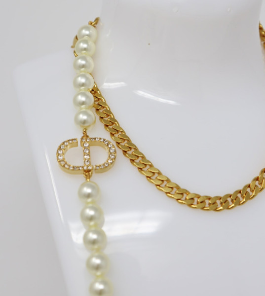 Dior Dior 30 Montaigne Long Pearl Necklace