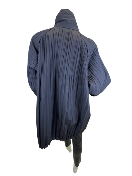 ISSEY MIYAKE Padded Pleats Jacket
