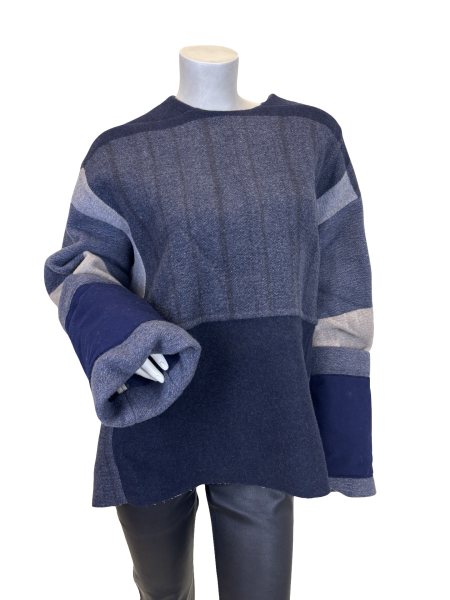 CÉLINE Oversized Cashmere Blue Block Heavyweight Long Sleeve