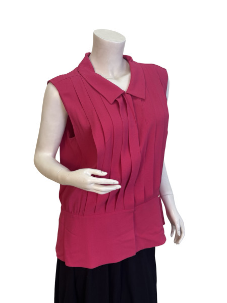 CHANEL Sleeveless Pleated Pink Blouse